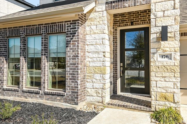 176 Cyrus Milton DR, Buda, TX 78610