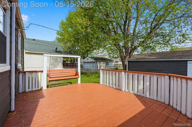 756 Cloverlawn Boulevard, Lincoln Park, MI 48146