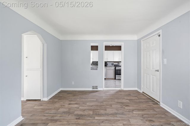 756 Cloverlawn Boulevard, Lincoln Park, MI 48146
