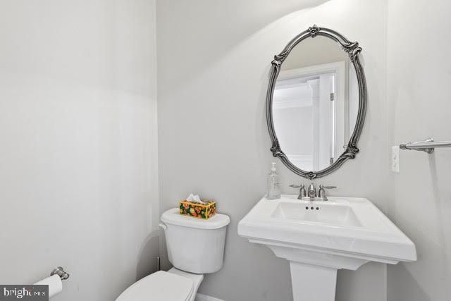 7976 VIGNE CT, Vienna, VA 22182