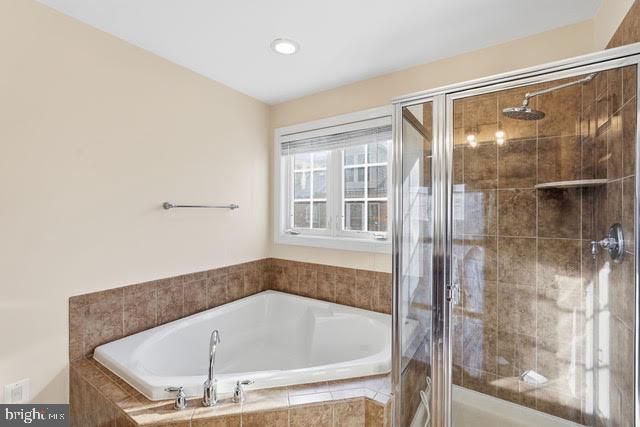 7976 VIGNE CT, Vienna, VA 22182