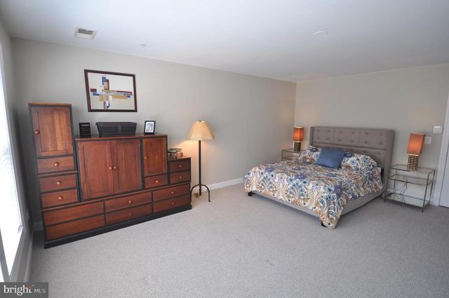 7976 VIGNE CT, Vienna, VA 22182