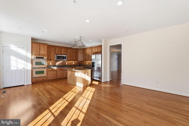 7976 VIGNE CT, Vienna, VA 22182