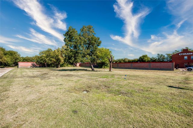 2401 Arapaho Road, Garland, TX 75044
