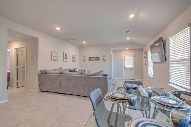 9801 Kensley Rose Drive, Killeen, TX 76542