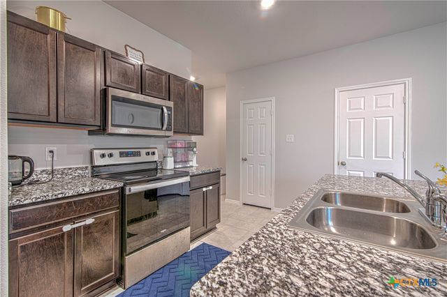 9801 Kensley Rose Drive, Killeen, TX 76542