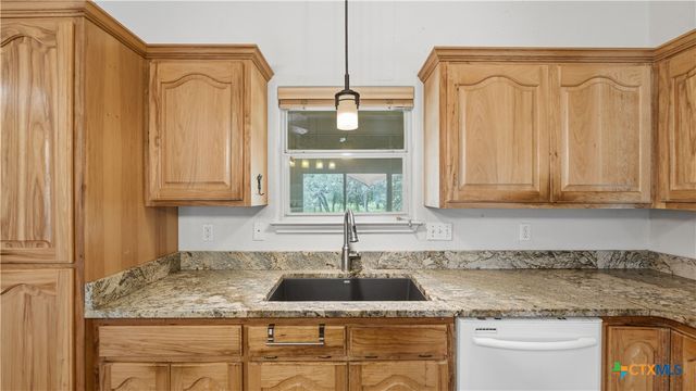 1895 Flaming Oak Drive, New Braunfels, TX 78132