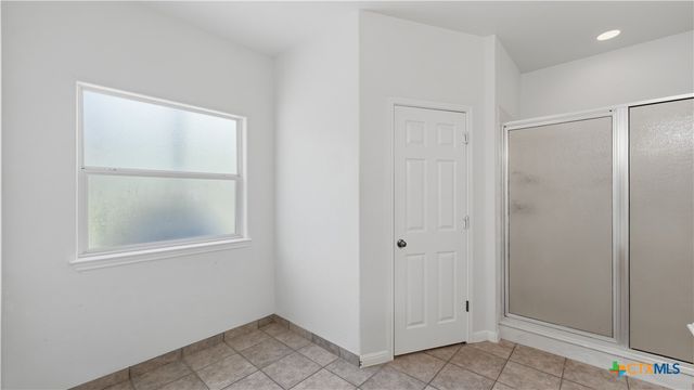 1895 Flaming Oak Drive, New Braunfels, TX 78132