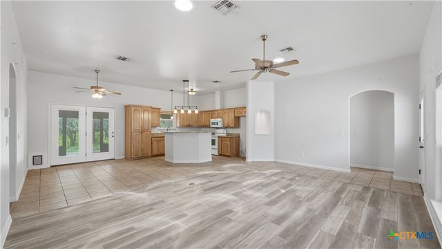 1895 Flaming Oak Drive, New Braunfels, TX 78132