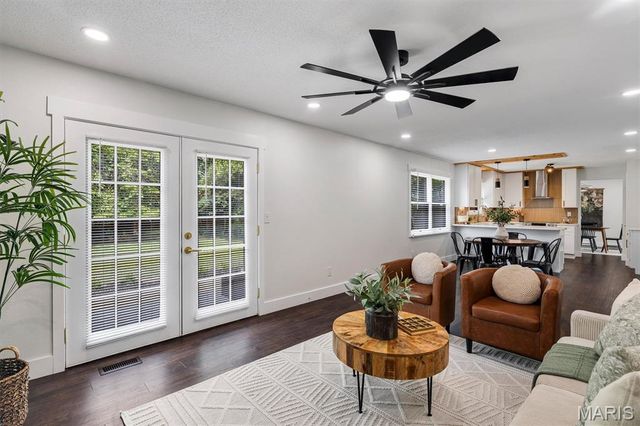 1413 Lantz Court, Edwardsville, IL 62025