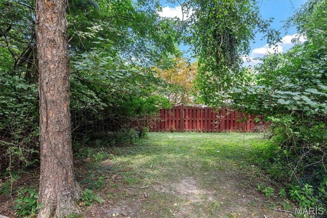1413 Lantz Court, Edwardsville, IL 62025