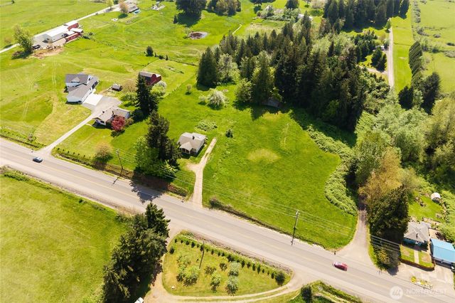 399 E Smith Road, Bellingham, WA 98226