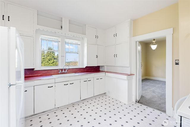 399 E Smith Road, Bellingham, WA 98226