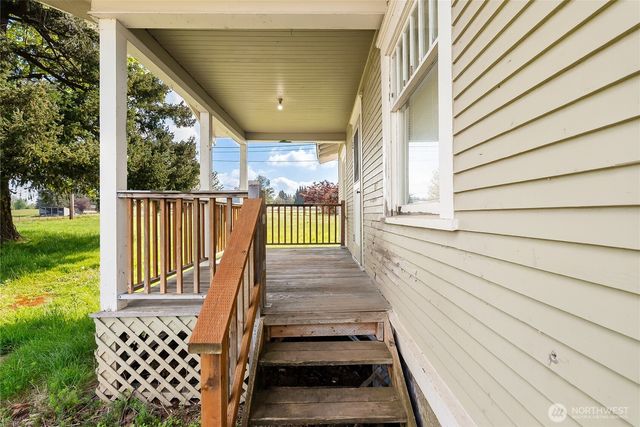 399 E Smith Road, Bellingham, WA 98226