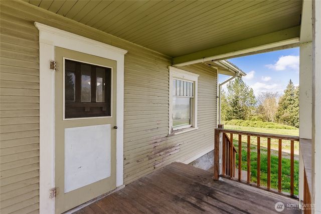 399 E Smith Road, Bellingham, WA 98226