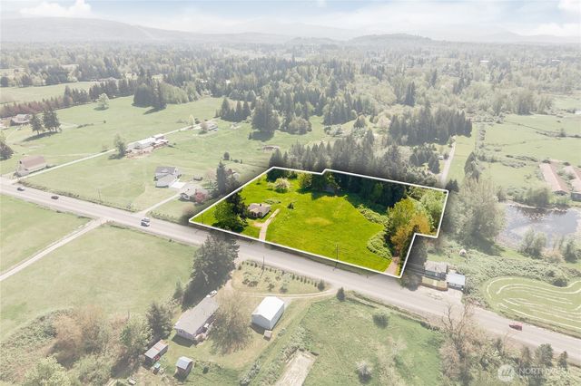 399 E Smith Road, Bellingham, WA 98226