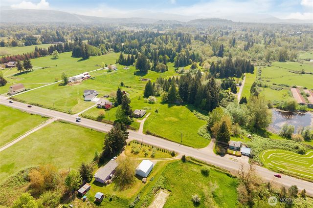 399 E Smith Road, Bellingham, WA 98226