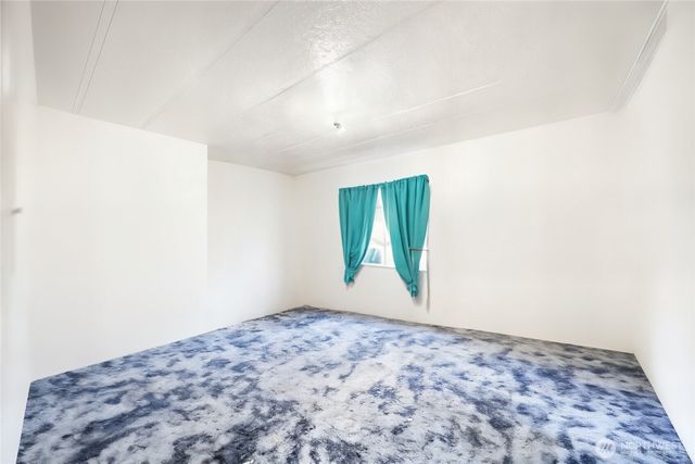 221 E Country Lane, Allyn, WA 98524