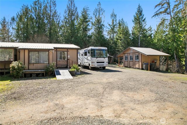 221 E Country Lane, Allyn, WA 98524