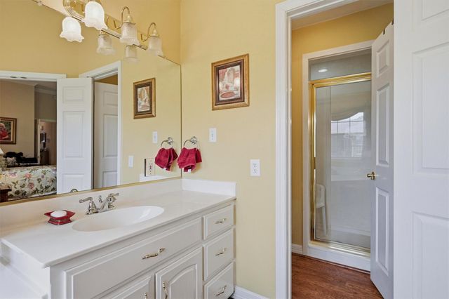 730 Kiowa Drive W, Lake Kiowa, TX 76240