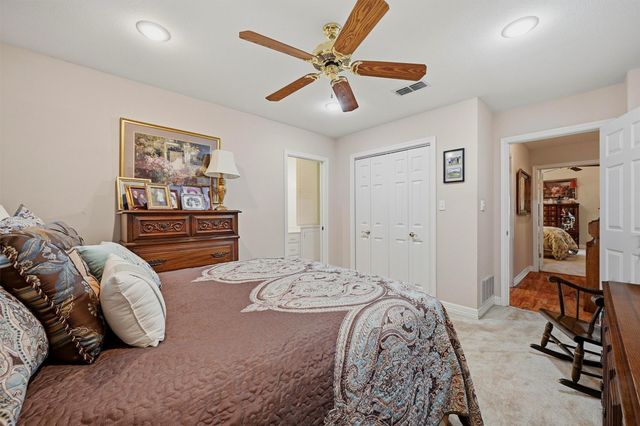 730 Kiowa Drive W, Lake Kiowa, TX 76240