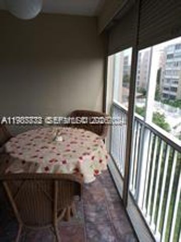 620 NE 12th Ave 408, Hallandale Beach, FL 33009