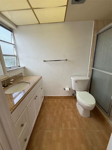 620 NE 12th Ave 408, Hallandale Beach, FL 33009