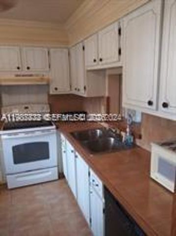 620 NE 12th Ave 408, Hallandale Beach, FL 33009