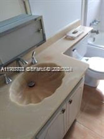 620 NE 12th Ave 408, Hallandale Beach, FL 33009