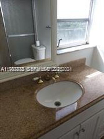 620 NE 12th Ave 408, Hallandale Beach, FL 33009