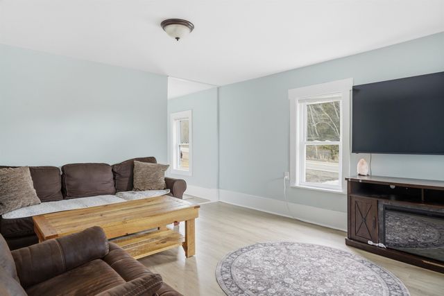 39 South Barnstead Road, Barnstead, NH 03225