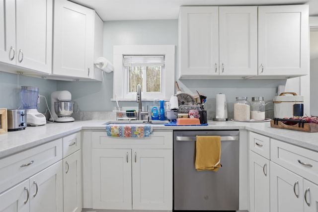 39 South Barnstead Road, Barnstead, NH 03225