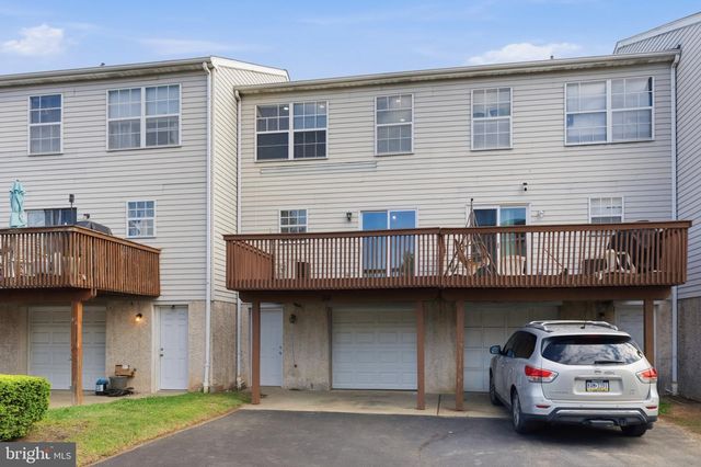 34 2ND ST, Bridgeport, PA 19405