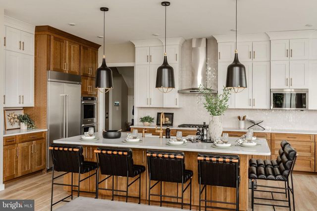 6620 BROWN OAK LN #DEVONSHIRE, Highland, MD 20777