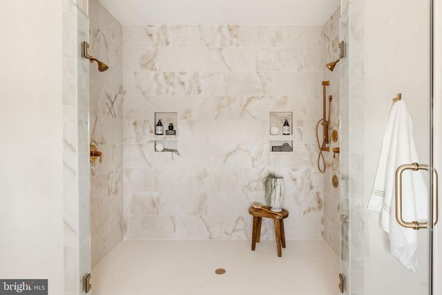 6620 BROWN OAK LN #DEVONSHIRE, Highland, MD 20777