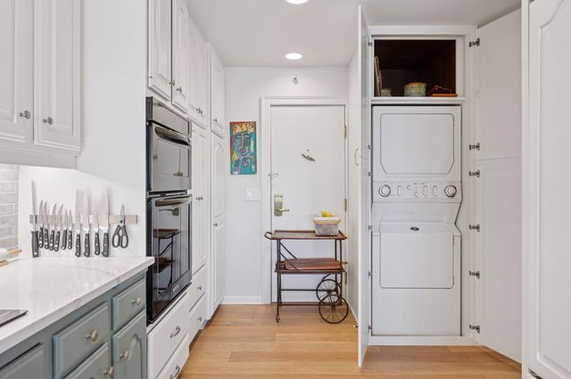 1201 Yale Place 2102, Minneapolis, MN 55403