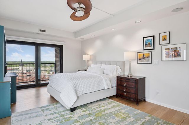 1201 Yale Place 2102, Minneapolis, MN 55403