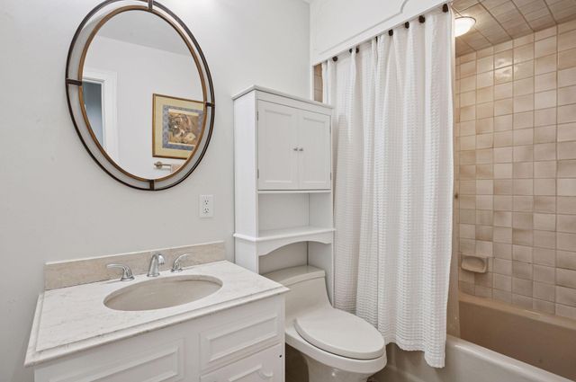 1201 Yale Place 2102, Minneapolis, MN 55403