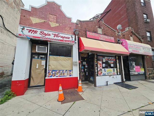 18 Broad Avenue, Palisades Park, NJ 07650