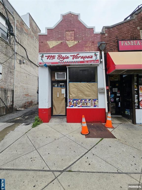 18 Broad Avenue, Palisades Park, NJ 07650