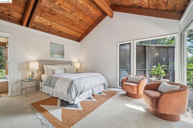 2835 MORLEY DR., Oakland, CA 94611