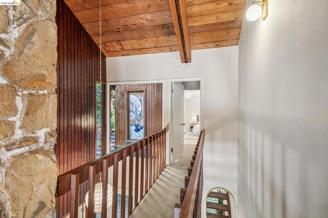 2835 MORLEY DR., Oakland, CA 94611