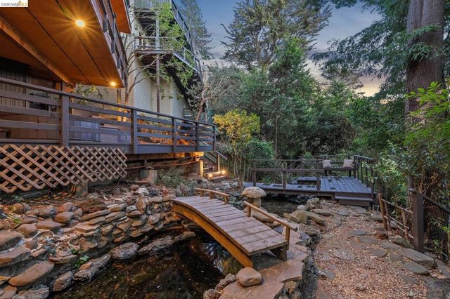 2835 MORLEY DR., Oakland, CA 94611