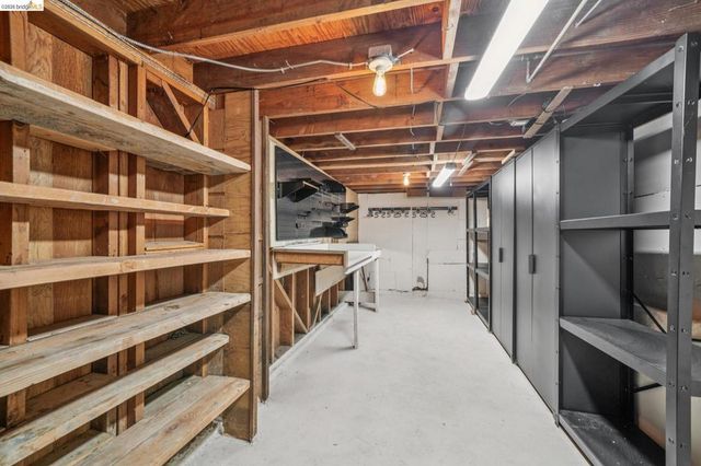 2835 MORLEY DR., Oakland, CA 94611