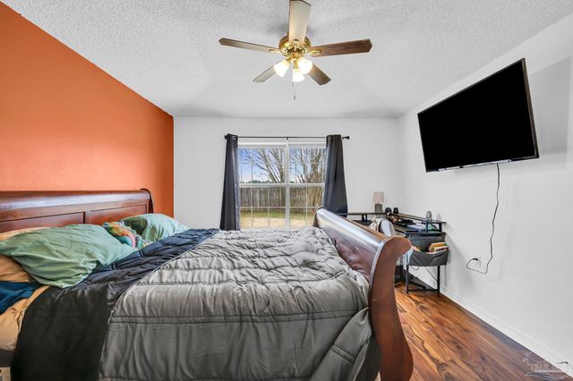 810 Hanover Dr, Pensacola, FL 32526