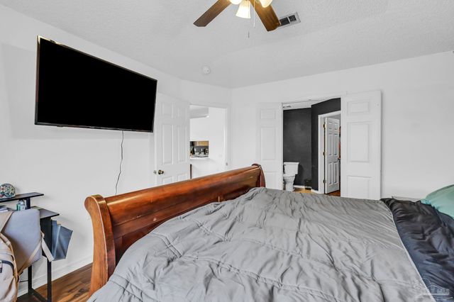 810 Hanover Dr, Pensacola, FL 32526