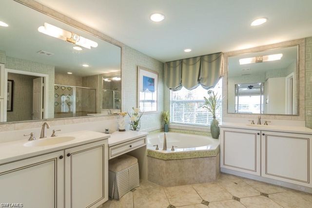 10305 Longleaf Pine CT, Fort Myers, FL 33913