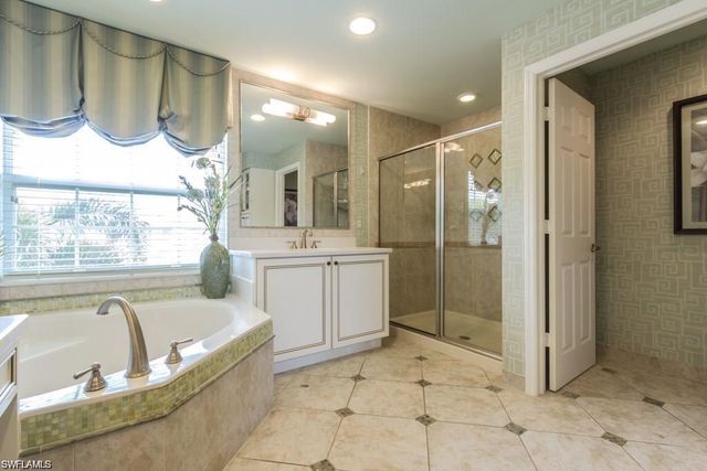 10305 Longleaf Pine CT, Fort Myers, FL 33913