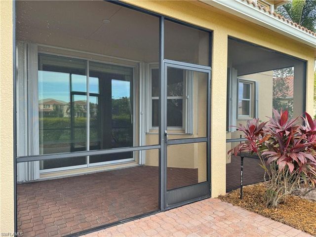 10305 Longleaf Pine CT, Fort Myers, FL 33913