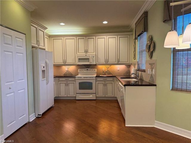 10305 Longleaf Pine CT, Fort Myers, FL 33913